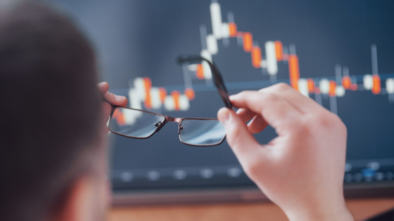 ETF’ler ve Endeks Fonları: Yeni Başlayanlar İçin Karşılaştırma